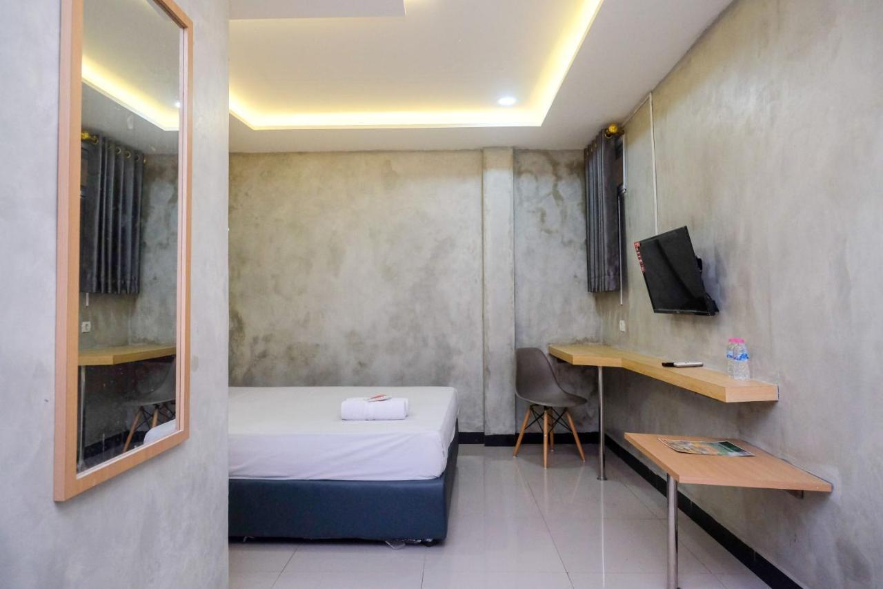 Urbanview Syariah Artamara By Reddoorz 3* Tegal (Central Java)